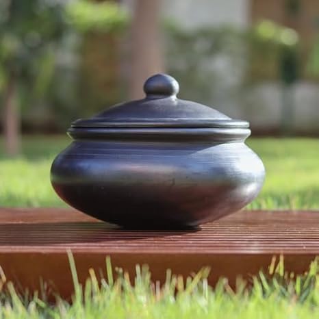 Swadeshi Blessings Handmade Exclusive Range Unglazed Earthen Dahi Handi/Curd Pot/Mitti Handi/Clay Pot with Lid, Also for Serving (with Natural White Firing Shade) (Black Traditional-1.5 litres) | Chemical-Free, Clay Yogurt Pot, Earthen Handi, Mud Pot, Mitti Dahi Handi, Multi-Use Clay Serving & Storage Pot, Free Cleanser