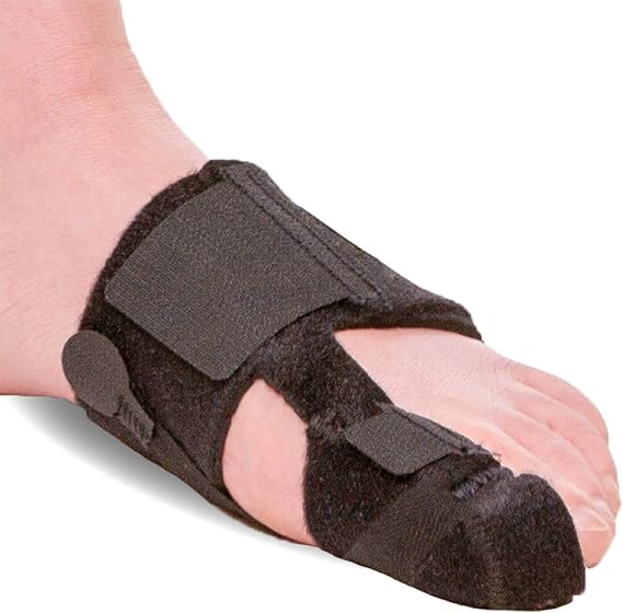 BraceAbility Turf Toe Brace - Soft Big Toe Taping Splint Straightener Wrap with Support Straps for Sprains and Hallux Rigidus Relief (Right Foot)